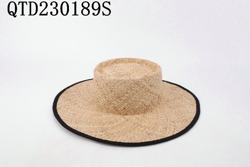 Styling/Straw hat