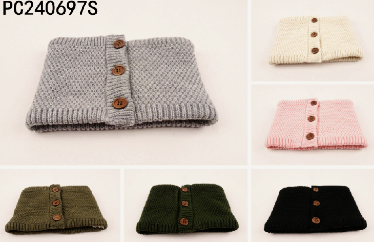 Knitted scarf &Gloves