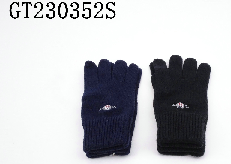 Knitted scarf &Gloves