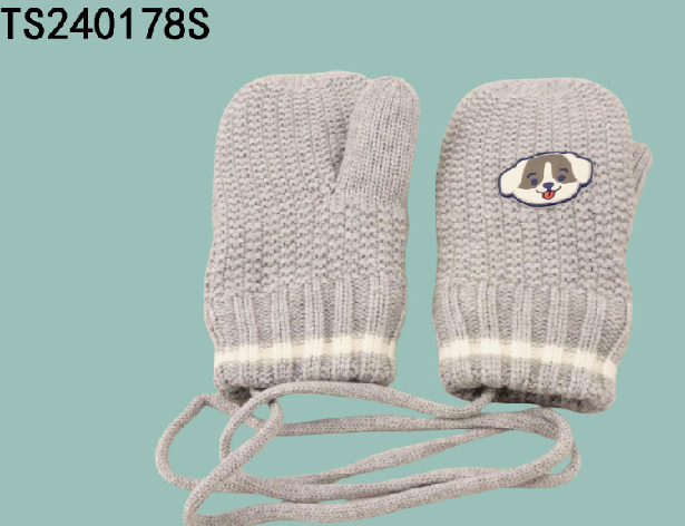 Knitted scarf &Gloves