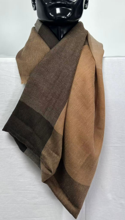 Woven scarf